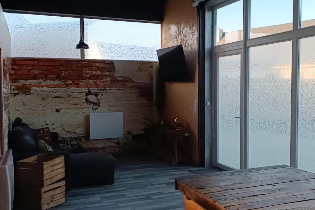 Dormir A L'Usine Loft Industriel Atypique Saint-Quentin-Lamotte-Croix-au-Bailly المظهر الخارجي الصورة