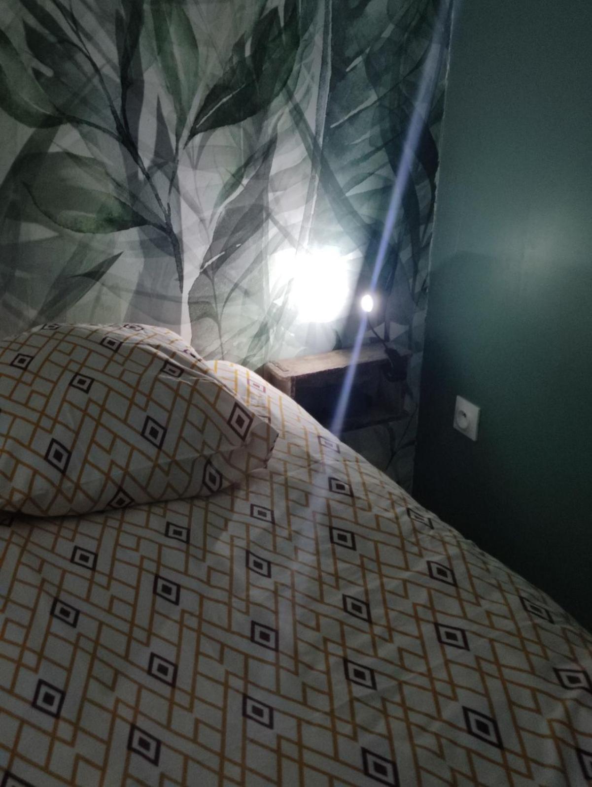 Dormir A L'Usine Loft Industriel Atypique Saint-Quentin-Lamotte-Croix-au-Bailly المظهر الخارجي الصورة